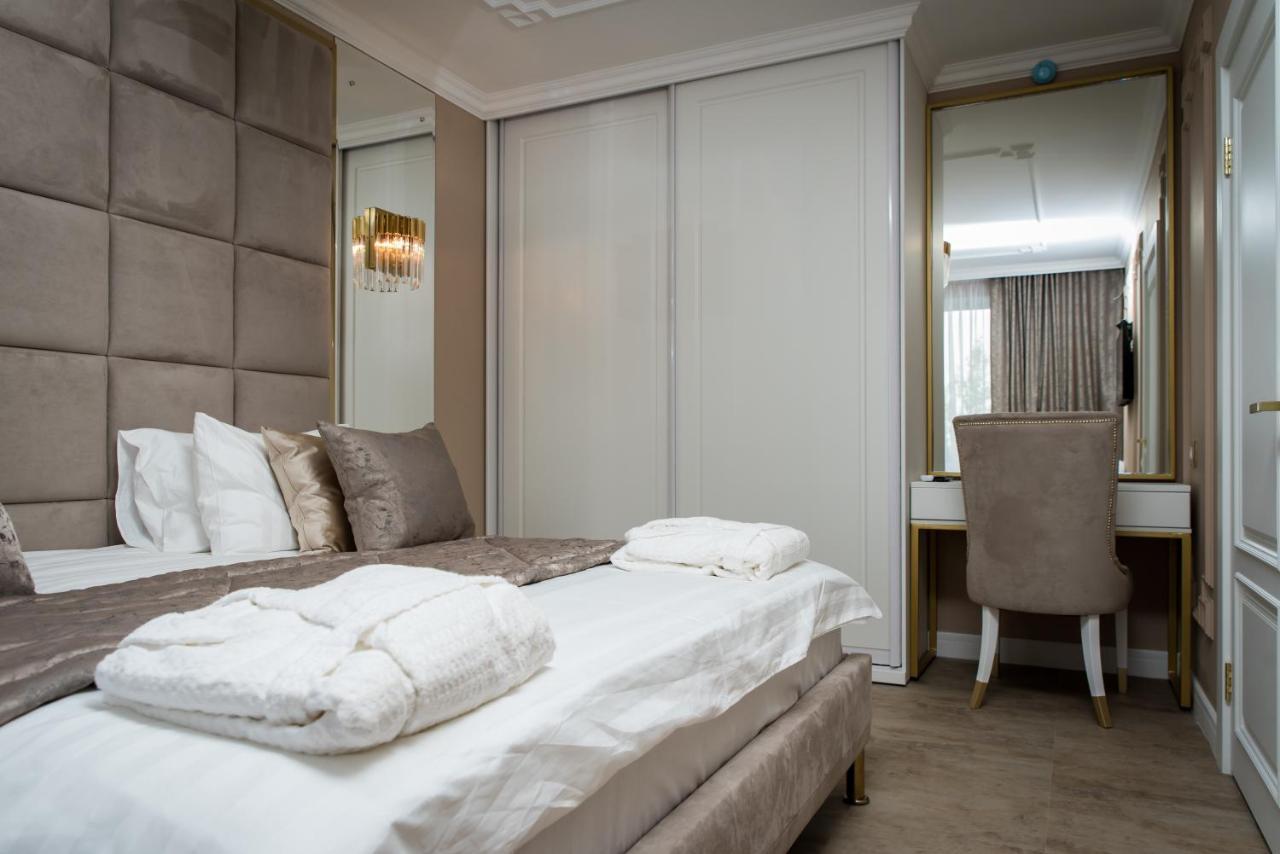 Rakhat Hotel Oral Bagian luar foto