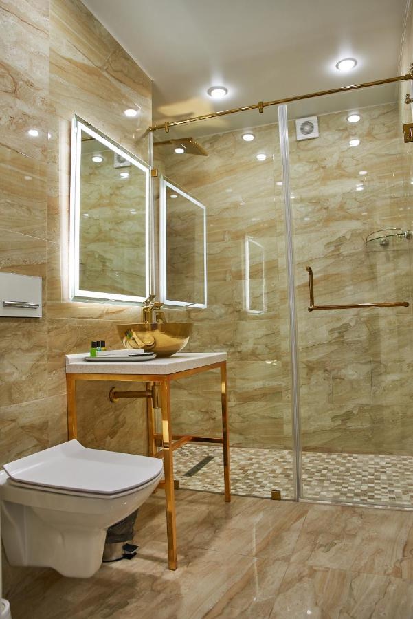 Rakhat Hotel Oral Bagian luar foto